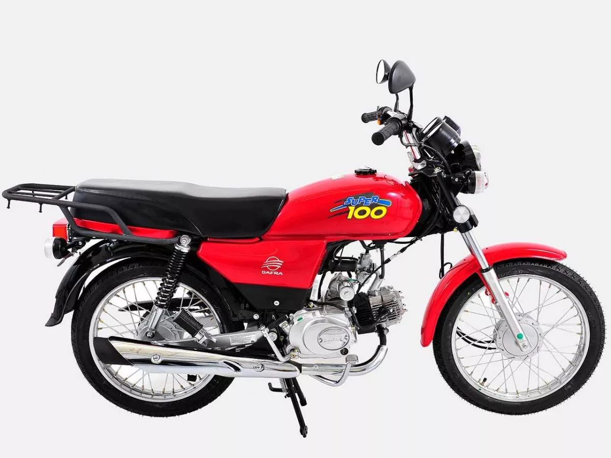 SUPER 100