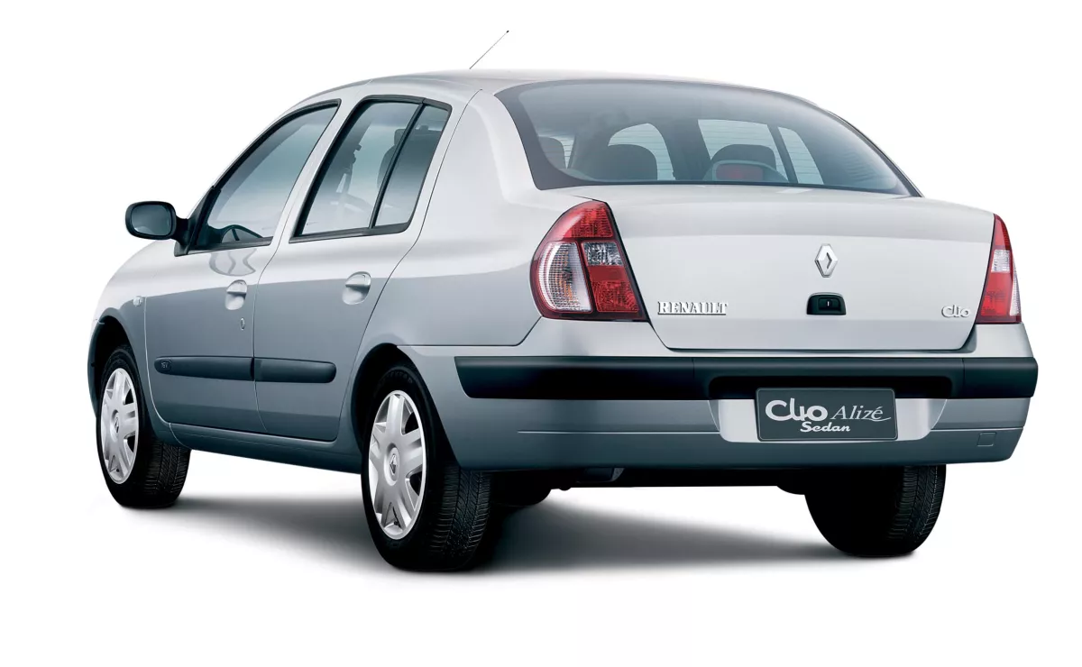 CLIO SEDAN