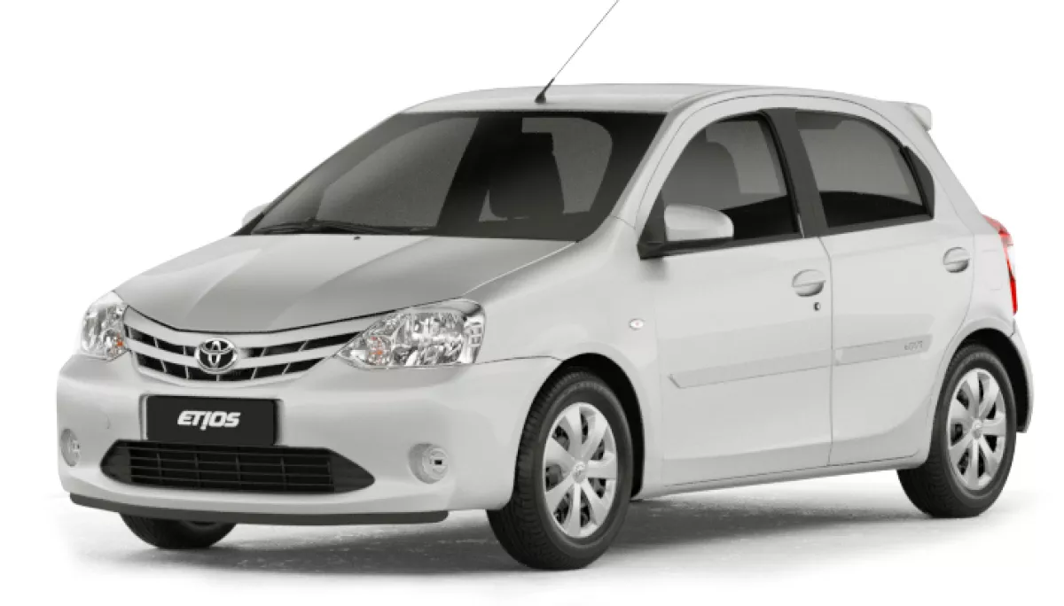 TOYOTA ETIOS HB XS 15 AT