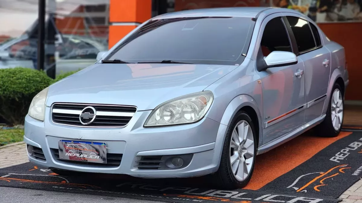 GMC VECTRA SEDAN ELEGANCE