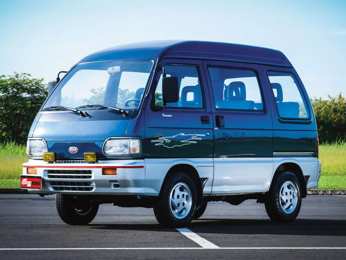 IMP. ASIA TOWNER COACH
