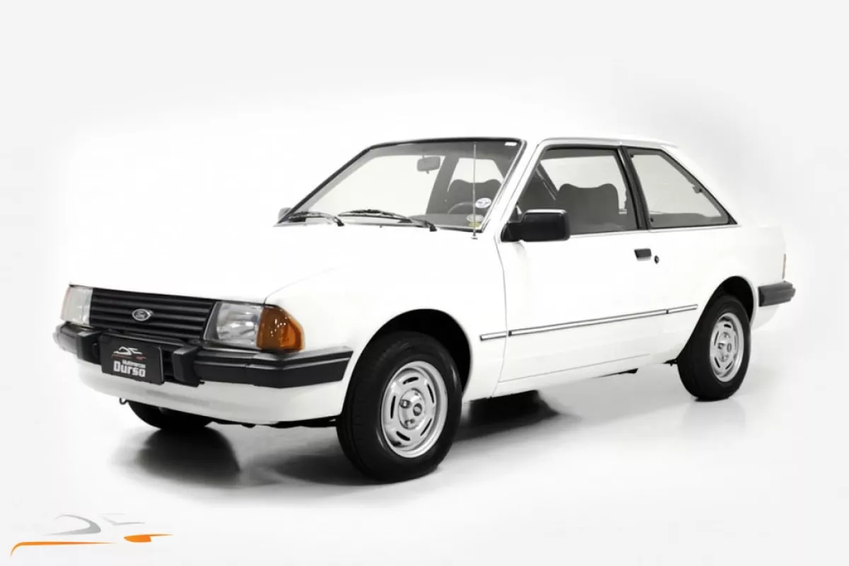 FORD ESCORT GL