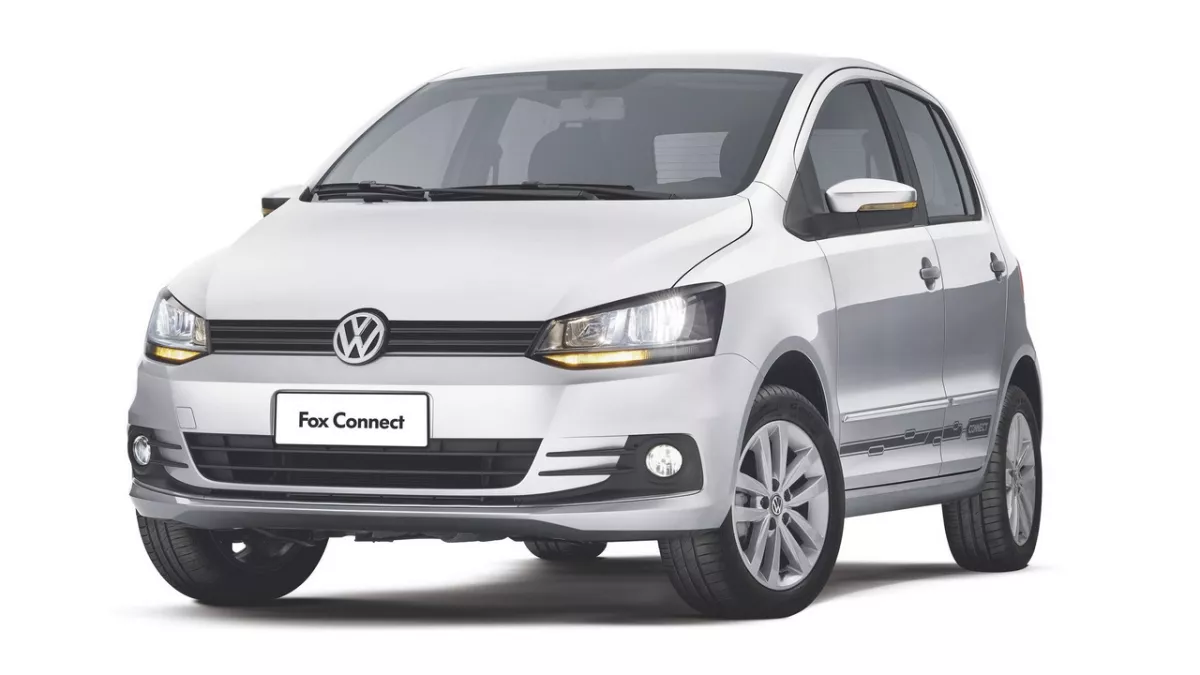 Volkswagen Fox 1.0 2013 Vermelha Pequena Monta